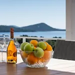 Villa Sensus Aqua Buqez